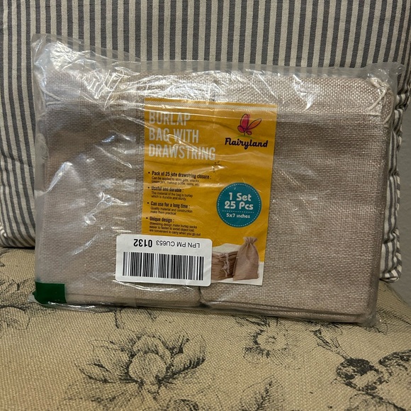 Set of 25 5x7 Burlap Bags with drawstrings 
New in bag. - Picture 2 of 3